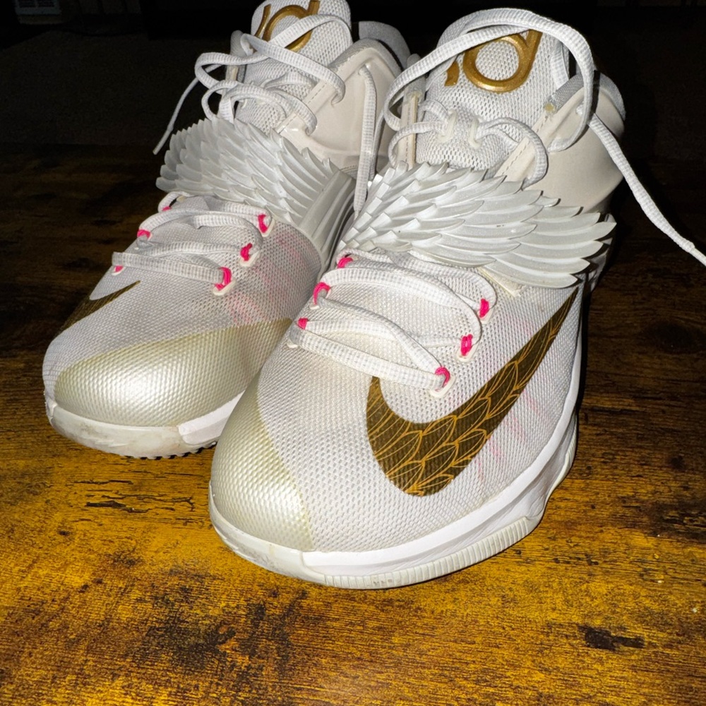 Nike KD 7 “Aunt Pearls” Winged Sneakers with Gold and Pink Highlights
